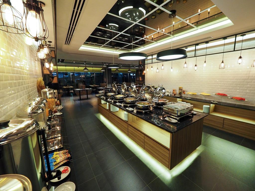130 & Khách sạn 4*